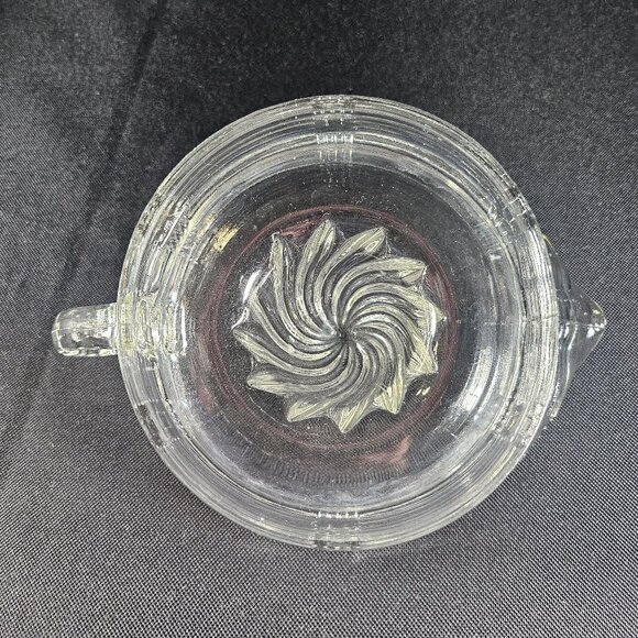 Vintage Hazel Atlas Clear Ribbed Crisscross Depression Glass Large Juicer - Picture 5 of 11